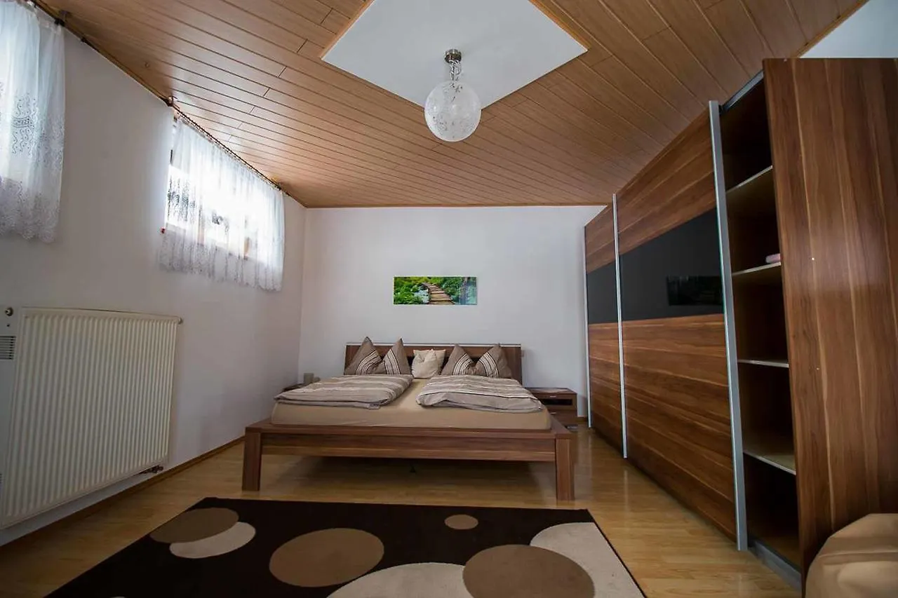 Ferienwohnung Mirtei Hohenau 0*,